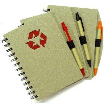 CADERNO RECICLADO COM CANETA - INF A0985